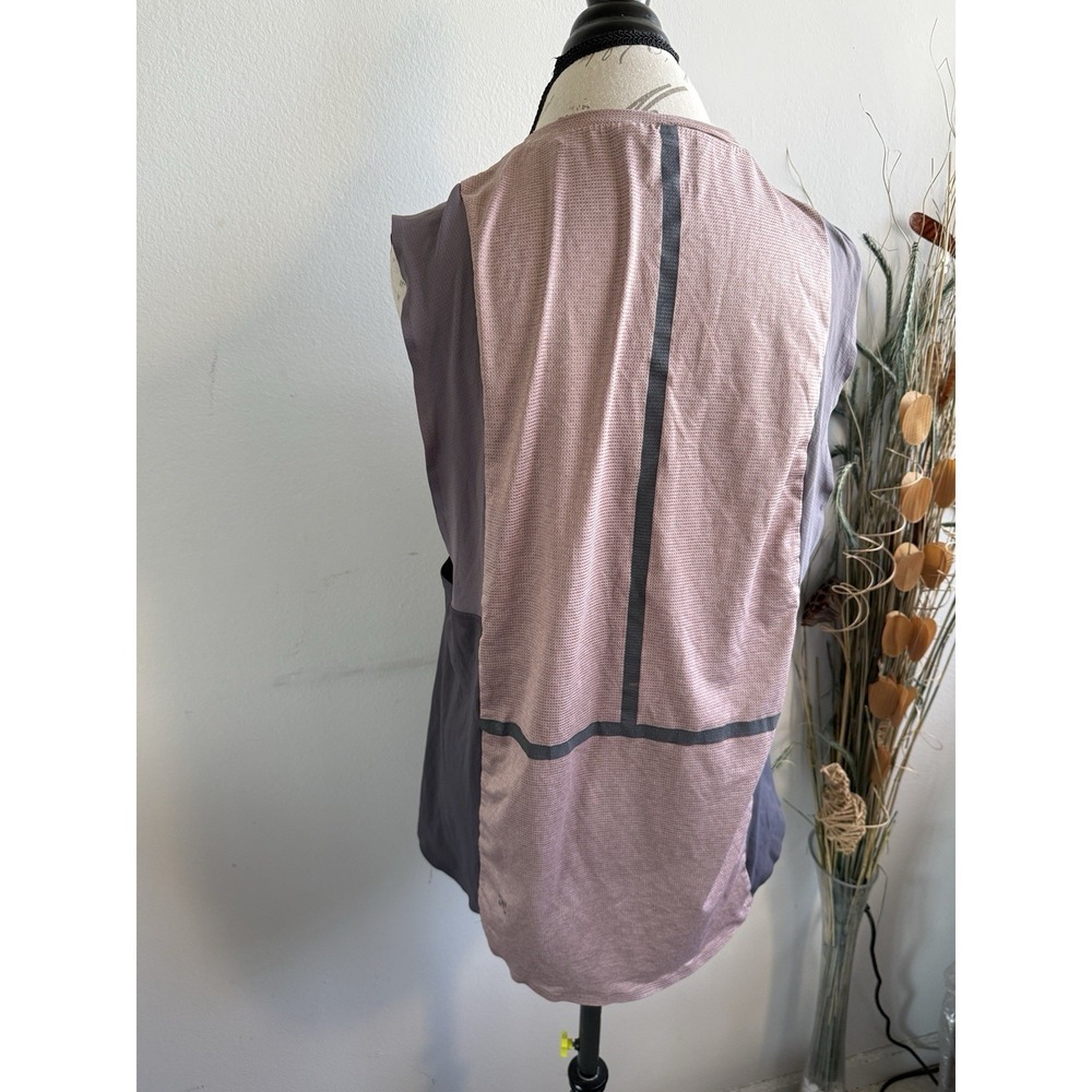 Lululemon‎ Men's Sleeveless Tank Top Robert Geller Take the Moment Purple